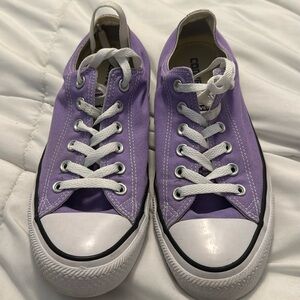 Women’s size 9 pastel purple converse